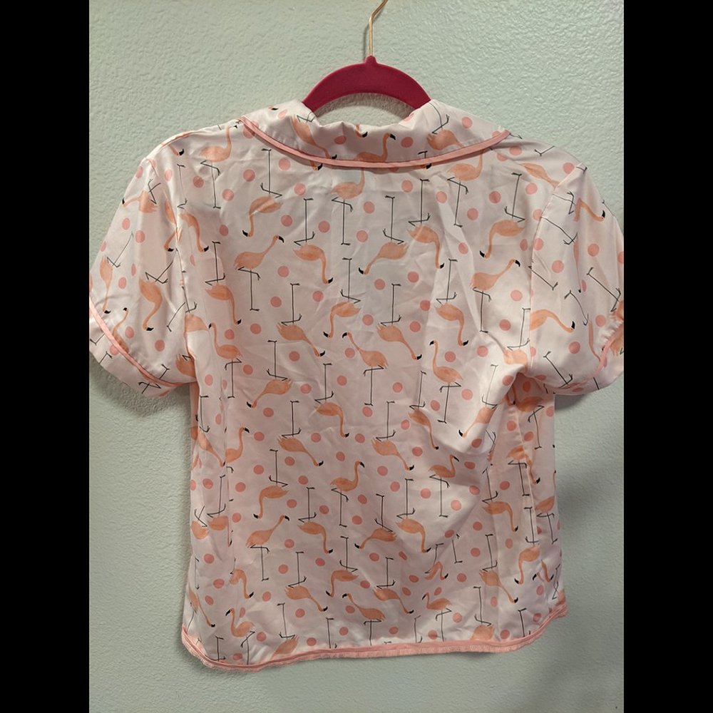 Kate Spade "Strut Your Stuff" Pink Flamingo Faux Satin Pajama Top - Picture 4 of 4